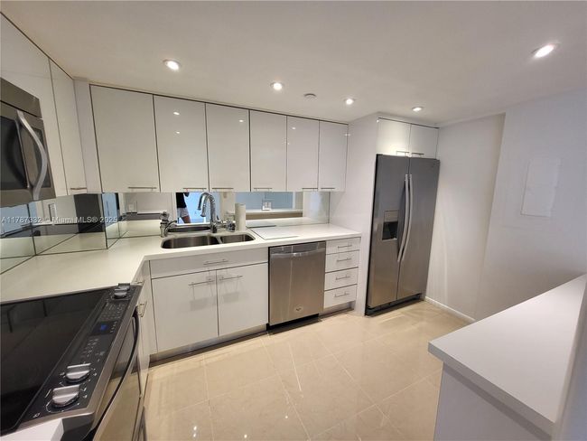 APT-510 - 1000 Quayside Ter, Condo with 2 bedrooms, 2 bathrooms and null parking in Miami FL | Image 11