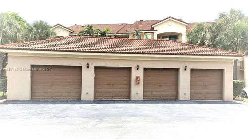 0-816 Villa Cir, Boynton Beach, FL, 33435-8917 | Card Image