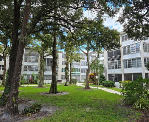 apt-412-4898 Nw 29th Ct, Lauderdale Lakes, FL, 33313-1649 | Card Image
