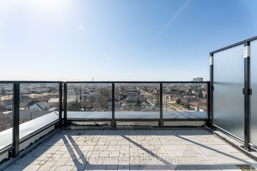 724-556 Marlee Ave, North York, ON, M6B0B1 | Card Image