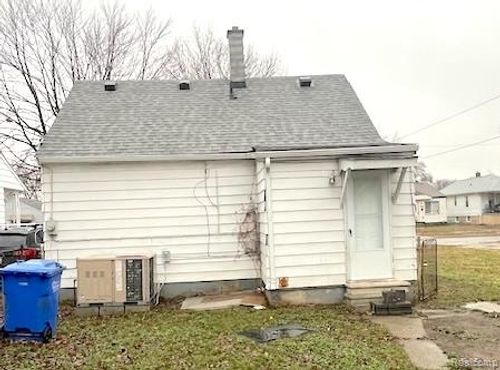 7228 Orchard Ave, Warren, MI, 48091-4951 | Card Image