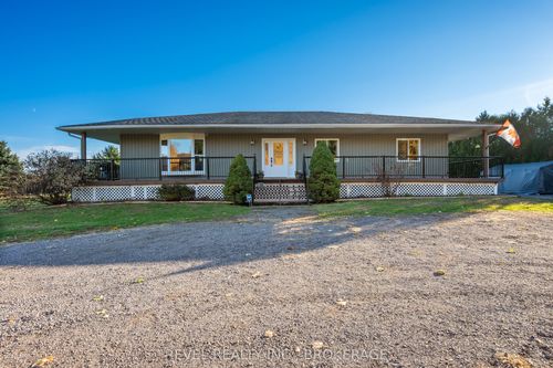 2089 Sunbury Rd, South Frontenac, ON, K0H1X0 | Card Image