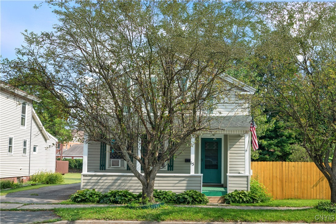 Clinton St, Whitesboro, NY 13492