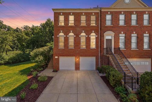 4530 Fair Valley Dr, FAIRFAX, VA, 22033-3829 | Card Image