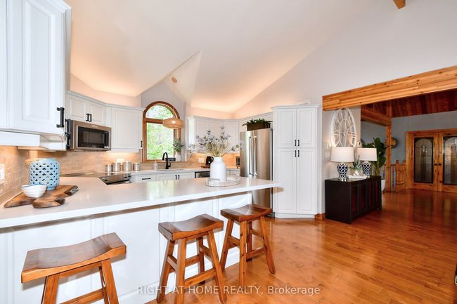 9 Lawson Court, House other with 3 bedrooms, 3 bathrooms and 6 parking in Kawartha Lakes ON | Image 14