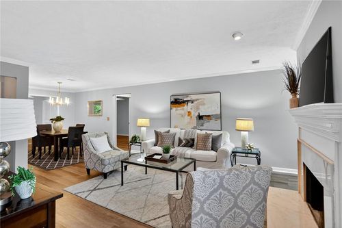 59 Saint Claire Ln Ne, Atlanta, GA, 30324-2961 | Card Image
