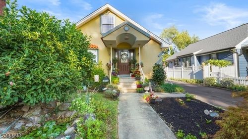 1219 Rose St, Plainfield, NJ, 07060-2931 | Card Image