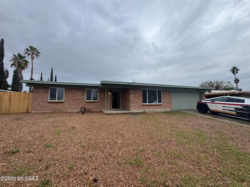 4020 S Silver Beech Ave, Tucson, AZ, 85730-4024 | Card Image