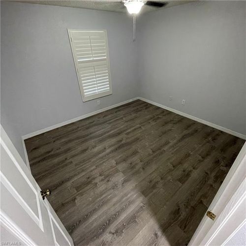 c204-9600 Victoria Ln, NAPLES, FL, 34109-1629 | Card Image