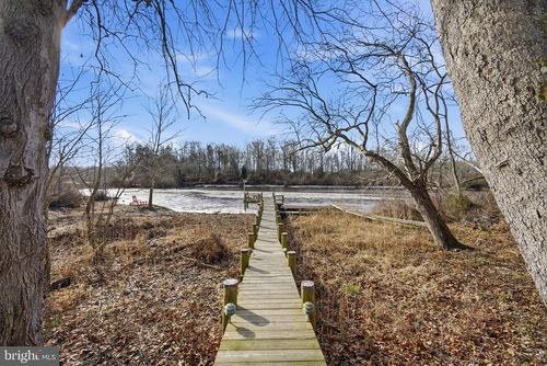 32135 River Rd, MILLINGTON, MD, 21651-1379 | Card Image