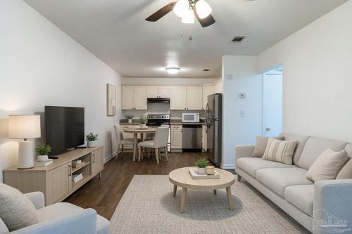 109-3202 Redwood Ln, Gulf Breeze, FL, 32563-5651 | Card Image