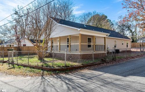 311 Austin St, Greer, SC, 29651-2527 | Card Image