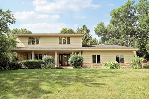 8359 Amsden Ridge Dr, Bloomington, MN, 55438-1414 | Card Image