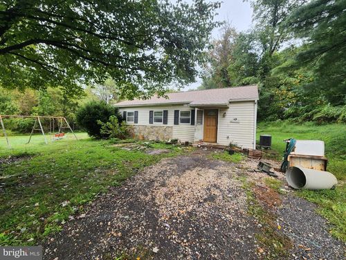 415 Twin Arch Rd, MOUNT AIRY, MD, 21771-4127 | Card Image