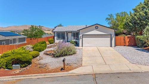 5743 Cinnamon Ct, Sun Valley, NV, 89433-6526 | Card Image