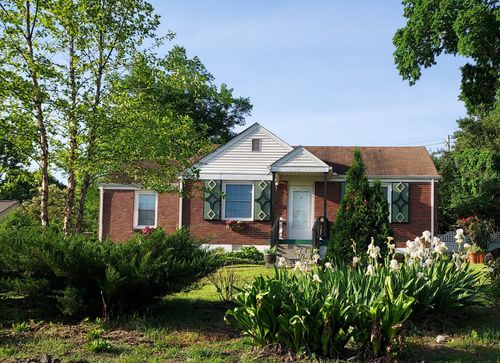 120 Montague Way, Madison, TN, 37115-5283 | Card Image