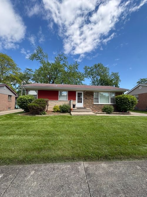 443 Grosvenor Pl, Chicago Heights, IL, 60411-1827 | Card Image