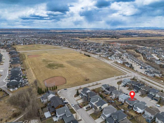 122 Rockywood Cir Nw, House other with 4 bedrooms, 4 bathrooms and 4 parking in Calgary AB | Image 44
