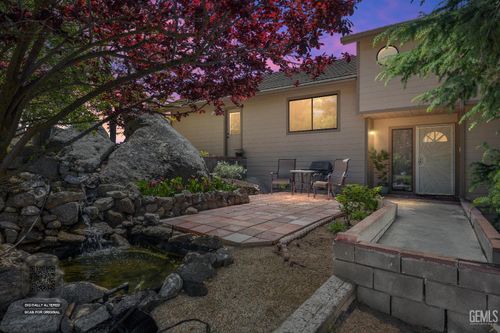 27020 Barkes Way, Tehachapi, CA, 93561 | Card Image