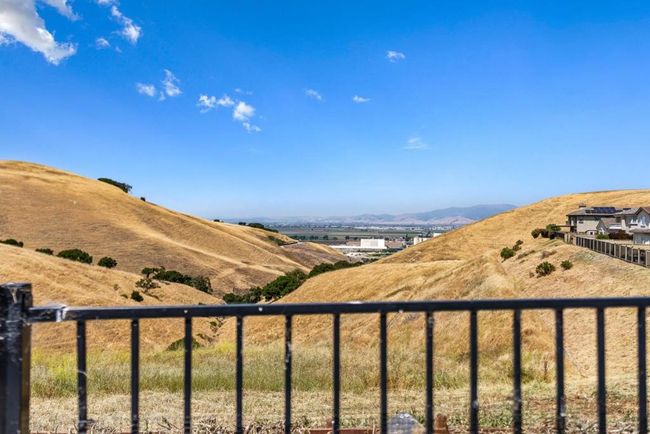 26446 Honor Ln, House other with 3 bedrooms, 2 bathrooms and 2 parking in Salinas CA | Image 23
