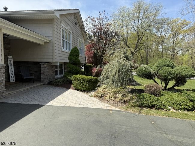 7 Arthurs Ct, House other with 6 bedrooms, 4 bathrooms and null parking in Manalapan NJ | Image 4