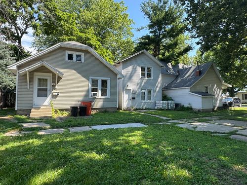 2502 Pine Ave, Mattoon, IL, 61938-3733 | Card Image