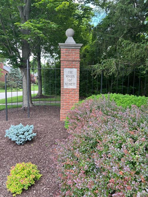7939 Woodglen Dr, West Chester, OH, 45069-5801 | Card Image
