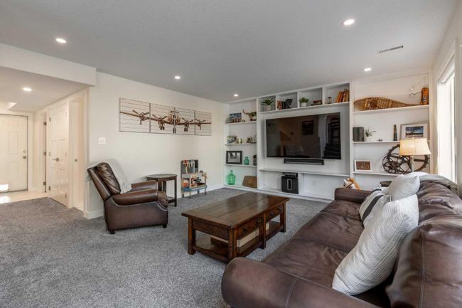 23 Canyon Close W, Home with 4 bedrooms, 3 bathrooms and 5 parking in Lethbridge AB | Image 17