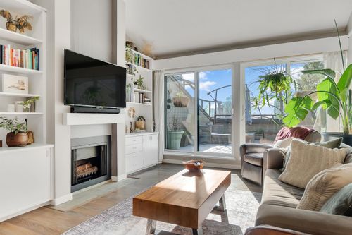 332-7055 Wilma St, Burnaby, BC, V5E4B1 | Card Image