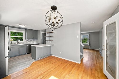 a-76 Laurel St, Greenfield, MA, 01301-3107 | Card Image