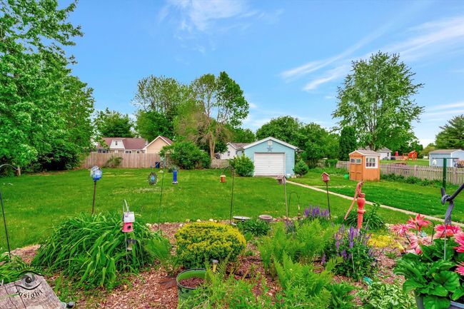 19347 W Raymond Dr, House other with 3 bedrooms, 2 bathrooms and 2 parking in Elwood IL | Image 6
