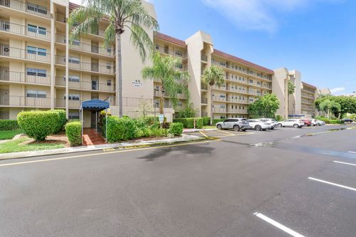 107-3590 Via Poinciana, Lake Worth, FL, 33467-2884 | Card Image