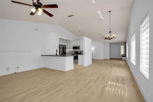 1611 Palermo Dr, Weston, FL, 33327-1906 | Card Image