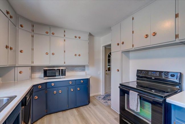300 Pleasant Dr, House other with 3 bedrooms, 2 bathrooms and null parking in Waunakee WI | Image 25