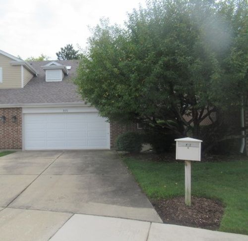 815 Winchester Lane, Northbrook, IL, 60062 | Card Image