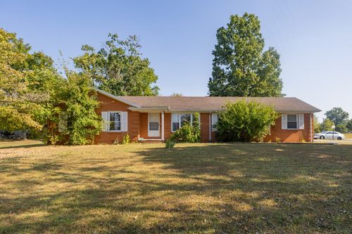 200 Millbrooke Dr, Hopkinsville, KY, 42240-5234 | Card Image