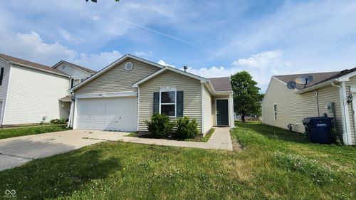 11896 Wapiti Way, Noblesville, IN, 46060-7930 | Card Image