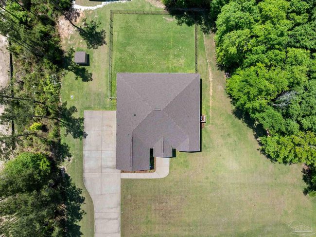 9241 Sage Forest Ln, House other with 3 bedrooms, 3 bathrooms and 2 parking in Pace FL | Image 47