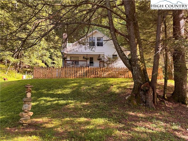 295 Jakes Mountain Rd, House other with 3 bedrooms, 2 bathrooms and null parking in Deep Gap NC | Image 12