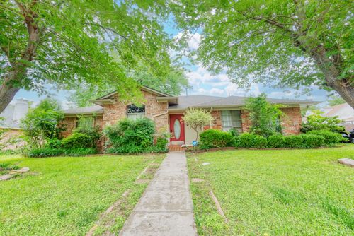 701 E Jacob St, Pilot Point, TX, 76258-4446 | Card Image