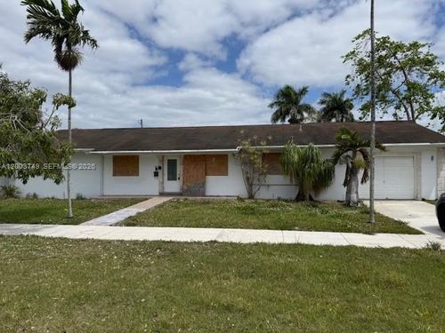 105 Ne 17th St, Homestead, FL, 33030-4516 | Card Image