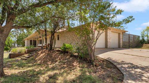 113 W Bluebonnet Rd, Horseshoe Bay, TX, 78657-5919 | Card Image