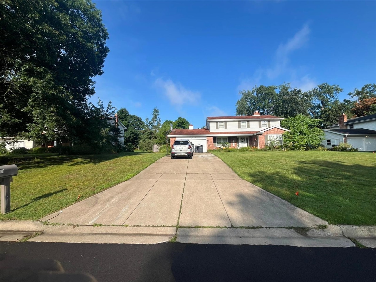 Hickory Point Dr, Portage, MI 49024