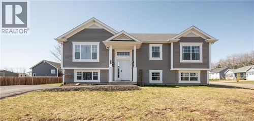 28 Crowbush Cres, Moncton, NB, E1G0G9 | Card Image