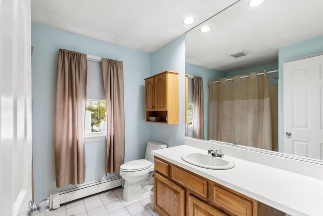 15 Gilbert St, House other with 3 bedrooms, 3 bathrooms and 3 parking in Waltham MA | Image 20