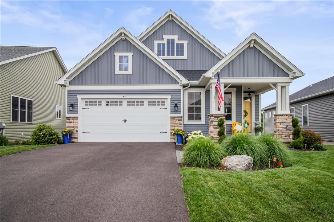 Thompson Ln, Canandaigua, NY 14424