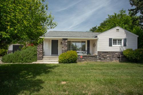 1099 Villa Vista Avenue, Yuba City, CA, 95991 | Card Image