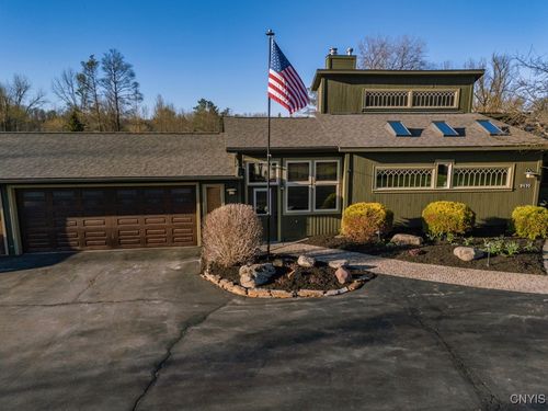 9470 Pendergast Rd, Phoenix, NY, 13135-9501 | Card Image