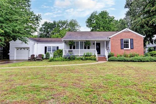15 Rutledge Road, Newport News, VA, 23601 | Card Image