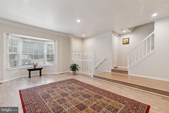 7879 Wintercress Ln, Townhouse with 4 bedrooms, 4 bathrooms and null parking in SPRINGFIELD VA | Image 4